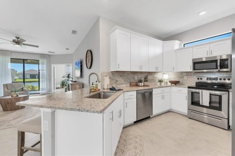 Casa en venta en Port Charlotte, Florida, 2 dormitorios, 146.88 m2 № 1902297 - foto 19