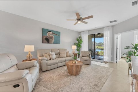 Casa en venta en Port Charlotte, Florida, 2 dormitorios, 146.88 m2 № 1902297 - foto 15