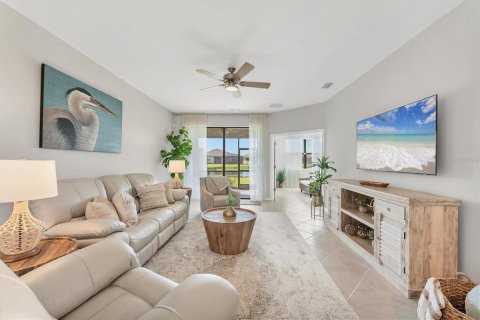 Casa en venta en Port Charlotte, Florida, 2 dormitorios, 146.88 m2 № 1902297 - foto 13