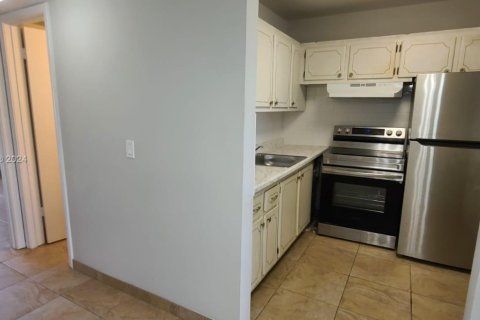 Condo in West Palm Beach, Florida, 1 bedroom  № 1241586 - photo 7