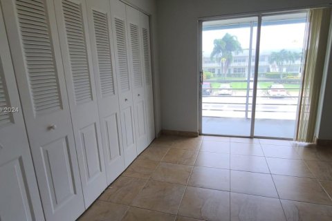 Condo in West Palm Beach, Florida, 1 bedroom  № 1241586 - photo 9