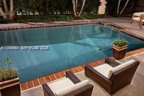 Снять в аренду виллу или дом в Майами, Флорида 3 спальни, 166.39м2, № 2046434 - фото 18