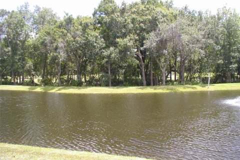 House in New Port Richey, Florida 2 bedrooms, 88.91 sq.m. № 2123448 - photo 15