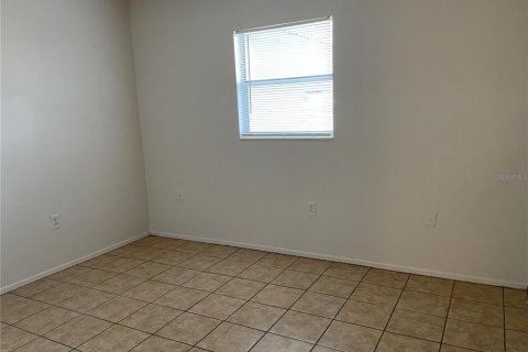 House in New Port Richey, Florida 2 bedrooms, 88.91 sq.m. № 2123448 - photo 12