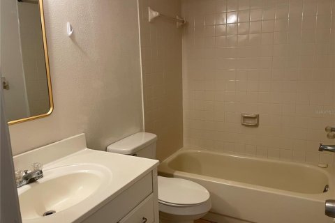 House in New Port Richey, Florida 2 bedrooms, 88.91 sq.m. № 2123448 - photo 13