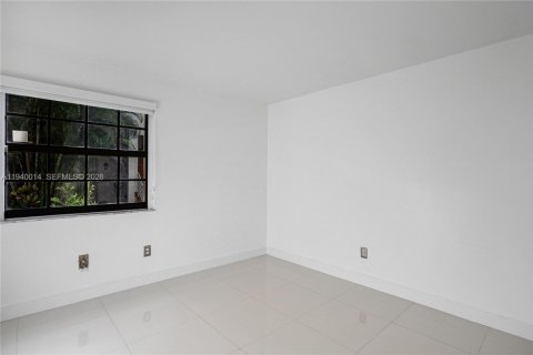 Townhouse in Aventura, Florida 2 bedrooms, 101.82 sq.m. № 1997316 - photo 23