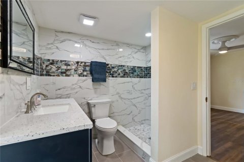 Villa ou maison à vendre à Sarasota, Floride: 3 chambres, 152.36 m2 № 1905653 - photo 12