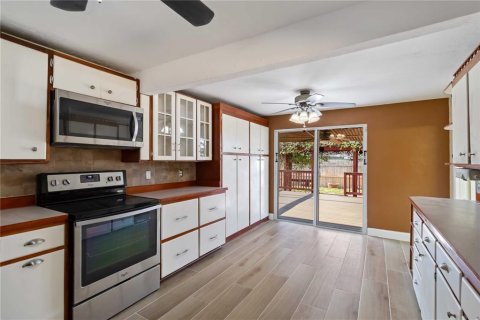Villa ou maison à vendre à Sarasota, Floride: 3 chambres, 152.36 m2 № 1905653 - photo 18