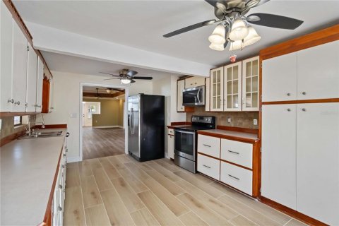 Villa ou maison à vendre à Sarasota, Floride: 3 chambres, 152.36 m2 № 1905653 - photo 19