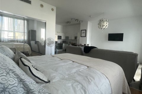 Condominio en venta en Miami, Florida, 1 dormitorio, 60.48 m2 № 2017465 - foto 12