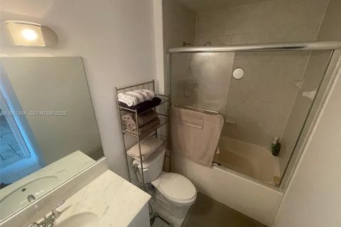 Condominio en venta en Miami, Florida, 1 dormitorio, 60.48 m2 № 2017465 - foto 7