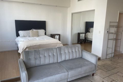 Condominio en venta en Miami, Florida, 1 dormitorio, 60.48 m2 № 2017465 - foto 14