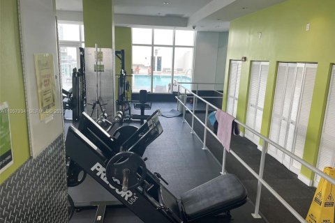 Condominio en venta en Miami, Florida, 1 dormitorio, 60.48 m2 № 2017465 - foto 2