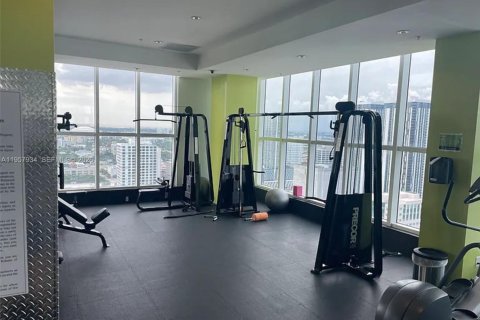 Condominio en venta en Miami, Florida, 1 dormitorio, 60.48 m2 № 2017465 - foto 10