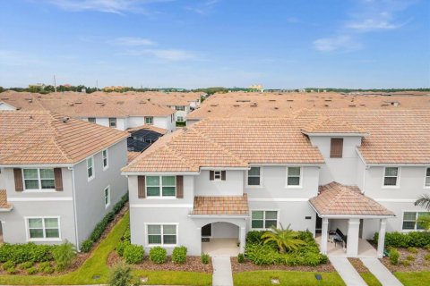 Townhouse in STOREY LAKE in Kissimmee, Florida 5 bedrooms, 201.41 sq.m. № 2098269 - photo 29