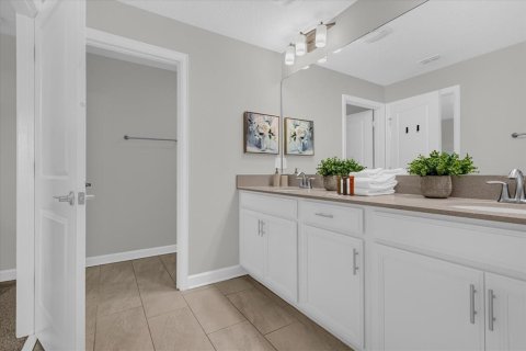 Townhouse in STOREY LAKE in Kissimmee, Florida 5 bedrooms, 201.41 sq.m. № 2098269 - photo 22