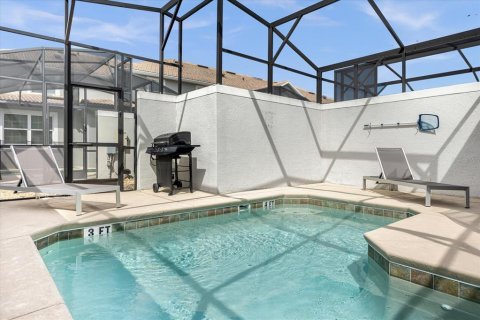 Townhouse in STOREY LAKE in Kissimmee, Florida 5 bedrooms, 201.41 sq.m. № 2098269 - photo 17