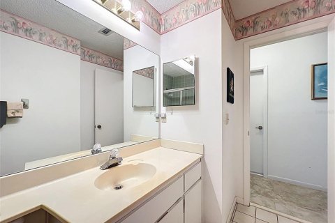 Villa ou maison à vendre à New Port Richey, Floride: 3 chambres, 135.08 m2 № 1855708 - photo 24