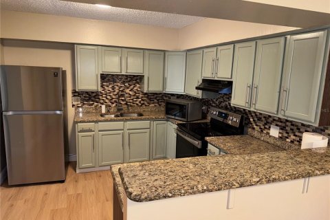 Villa ou maison à louer à Kissimmee, Floride: 3 chambres, 146.23 m2 № 1720405 - photo 2