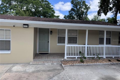Villa ou maison à louer à Kissimmee, Floride: 3 chambres, 146.23 m2 № 1720405 - photo 1