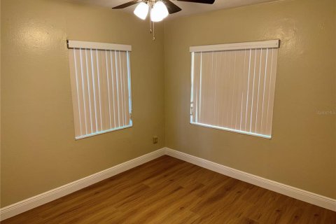 Villa ou maison à louer à Kissimmee, Floride: 3 chambres, 146.23 m2 № 1720405 - photo 5