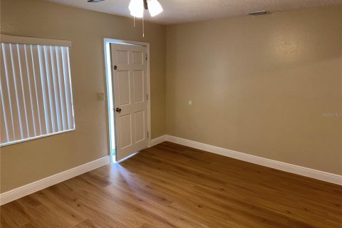 Villa ou maison à louer à Kissimmee, Floride: 3 chambres, 146.23 m2 № 1720405 - photo 4