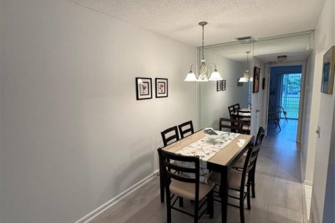Condo in Deerfield Beach, Florida, 1 bedroom  № 2188006 - photo 5