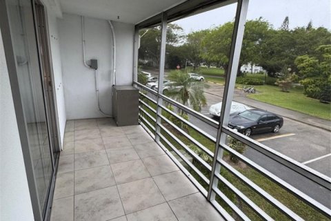 Condo in Deerfield Beach, Florida, 1 bedroom  № 2188006 - photo 17