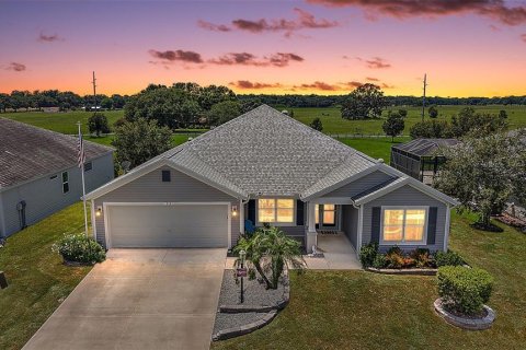 Casa en venta en Oxford, Florida, 4 dormitorios, 186.08 m2 № 1879960 - foto 1