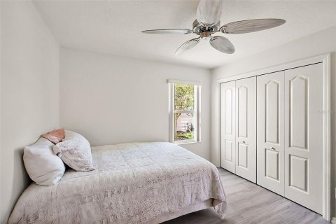 Casa en venta en Oxford, Florida, 4 dormitorios, 186.08 m2 № 1879960 - foto 26