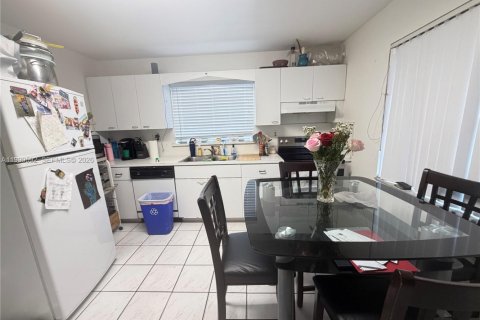 Купить коммерческую недвижимость в Майами, Флорида № 2057964 - фото 29