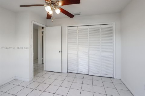 Купить коммерческую недвижимость в Майами, Флорида № 2057964 - фото 22