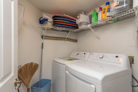 Condo in Tierra Verde, Florida, 2 bedrooms  № 1907344 - photo 21