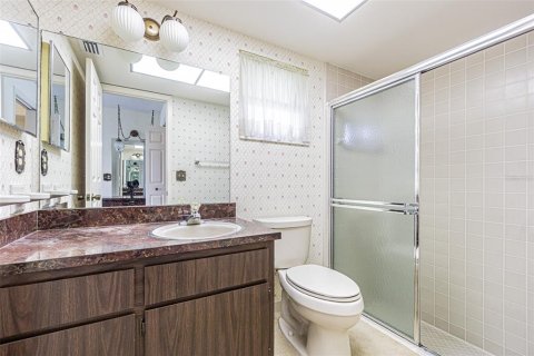 House in Saint Petersburg, Florida 3 bedrooms, 170.01 sq.m. № 1615256 - photo 12