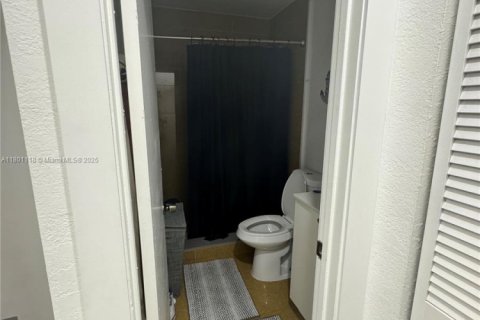 Copropriété à vendre à Hialeah Gardens, Floride: 3 chambres, 122.45 m2 № 1959322 - photo 28