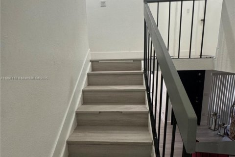 Copropriété à vendre à Hialeah Gardens, Floride: 3 chambres, 122.45 m2 № 1959322 - photo 25