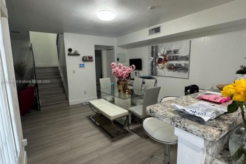 Copropriété à vendre à Hialeah Gardens, Floride: 3 chambres, 122.45 m2 № 1959322 - photo 12