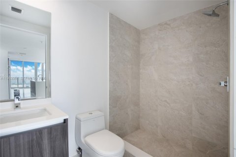 Снять в аренду кондоминиум в Майами, Флорида 3 спальни, 187.48м2, № 2005655 - фото 8