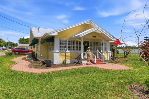 Casa en Lakeland, Florida 3 dormitorios, 148.18 m2 № 2093997