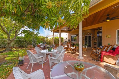 Купить виллу или дом в Майами, Флорида 3 спальни, 179.02м2, № 2050857 - фото 29