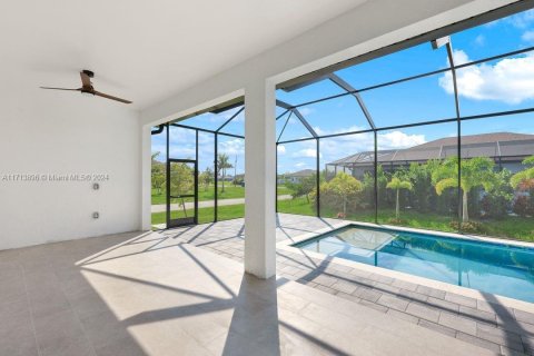 Снять в аренду виллу или дом в Кейп-Корал, Флорида 3 спальни, 198.35м2, № 1958083 - фото 25