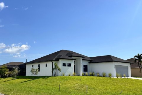 Снять в аренду виллу или дом в Кейп-Корал, Флорида 3 спальни, 198.35м2, № 1958083 - фото 27