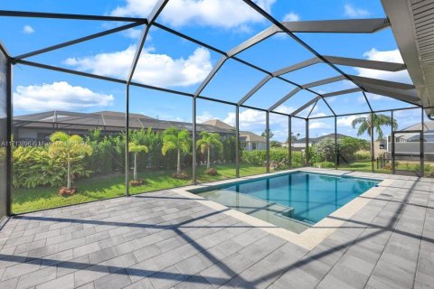 Снять в аренду виллу или дом в Кейп-Корал, Флорида 3 спальни, 198.35м2, № 1958083 - фото 21