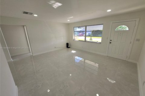 Villa ou maison à louer à Boynton Beach, Floride: 2 chambres, 109.62 m2 № 1947051 - photo 23