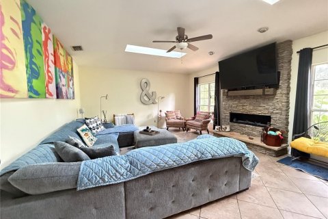 Villa ou maison à louer à Ocala, Floride: 3 chambres, 201.51 m2 № 2310159 - photo 11