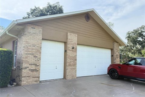 Villa ou maison à louer à Ocala, Floride: 3 chambres, 201.51 m2 № 2310159 - photo 3