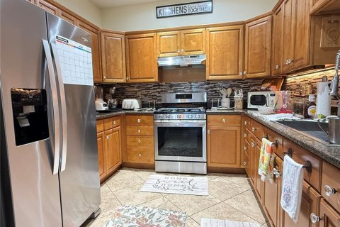 Villa ou maison à louer à Ocala, Floride: 3 chambres, 201.51 m2 № 2310159 - photo 6