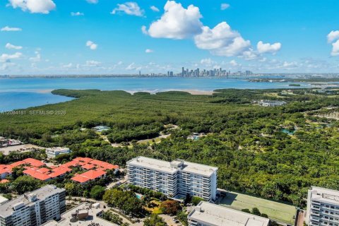 Copropriété à vendre à Key Biscayne, Floride: 1 chambre, 83.15 m2 № 2360240 - photo 11