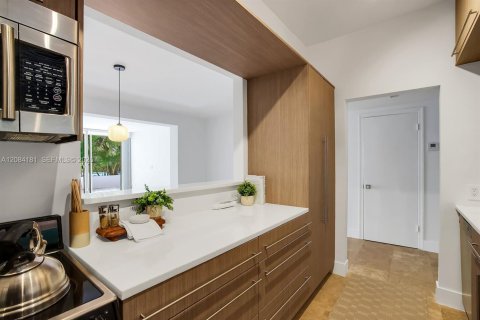 Copropriété à vendre à Key Biscayne, Floride: 1 chambre, 83.15 m2 № 2360240 - photo 15