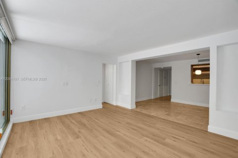 Copropriété à vendre à Key Biscayne, Floride: 1 chambre, 83.15 m2 № 2360240 - photo 20